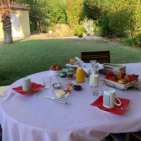 Les Ailes Des Matelles Bed and Breakfast Μονπελιέ