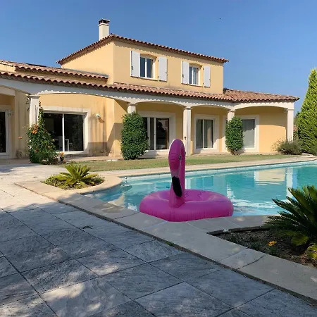 Les Ailes Des Matelles Bed & Breakfast *